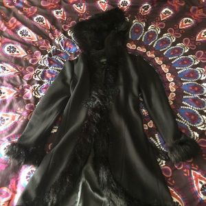 Widow coat
